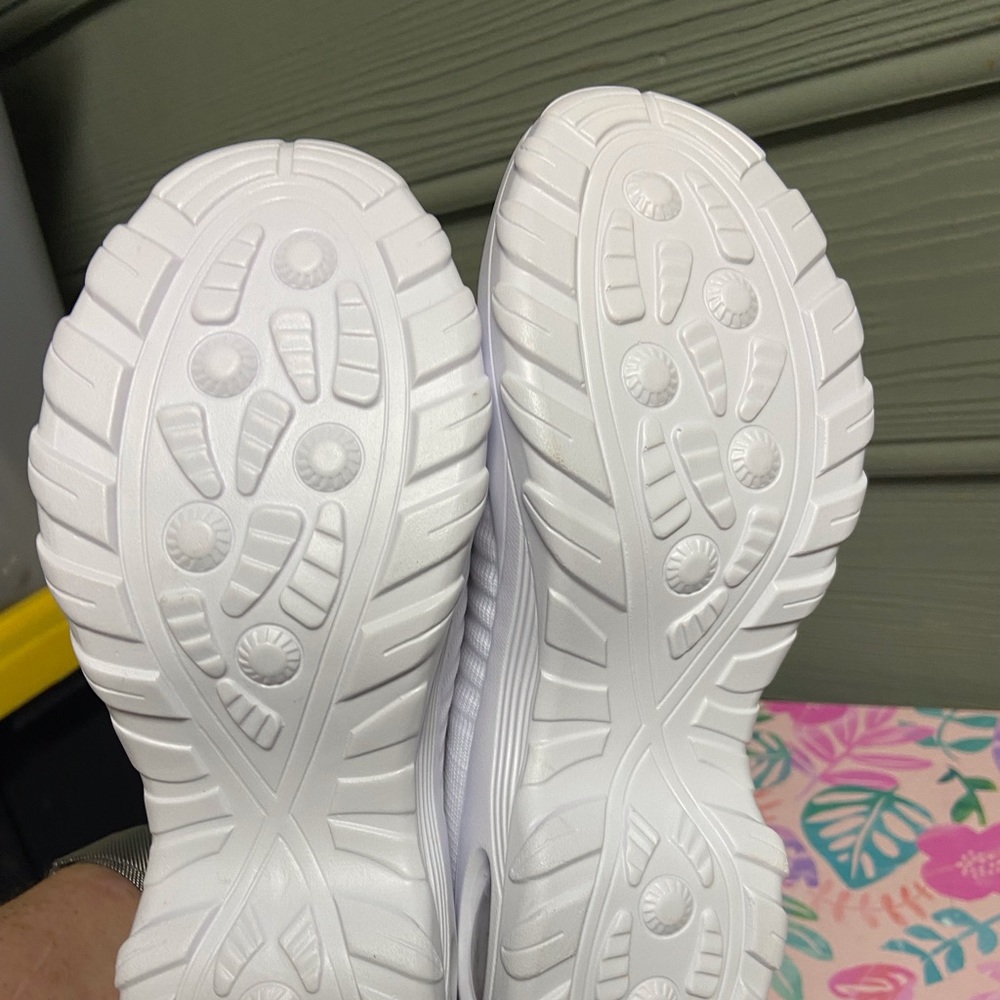 White Tennis Shoe